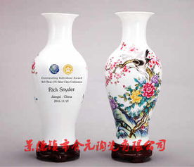 商務(wù)禮品陶瓷小花瓶定制 饋贈(zèng)禮品小花瓶