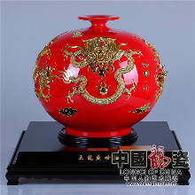 中國龍瓷·集瑞相映：匠心獨運的陶瓷藝術珍品